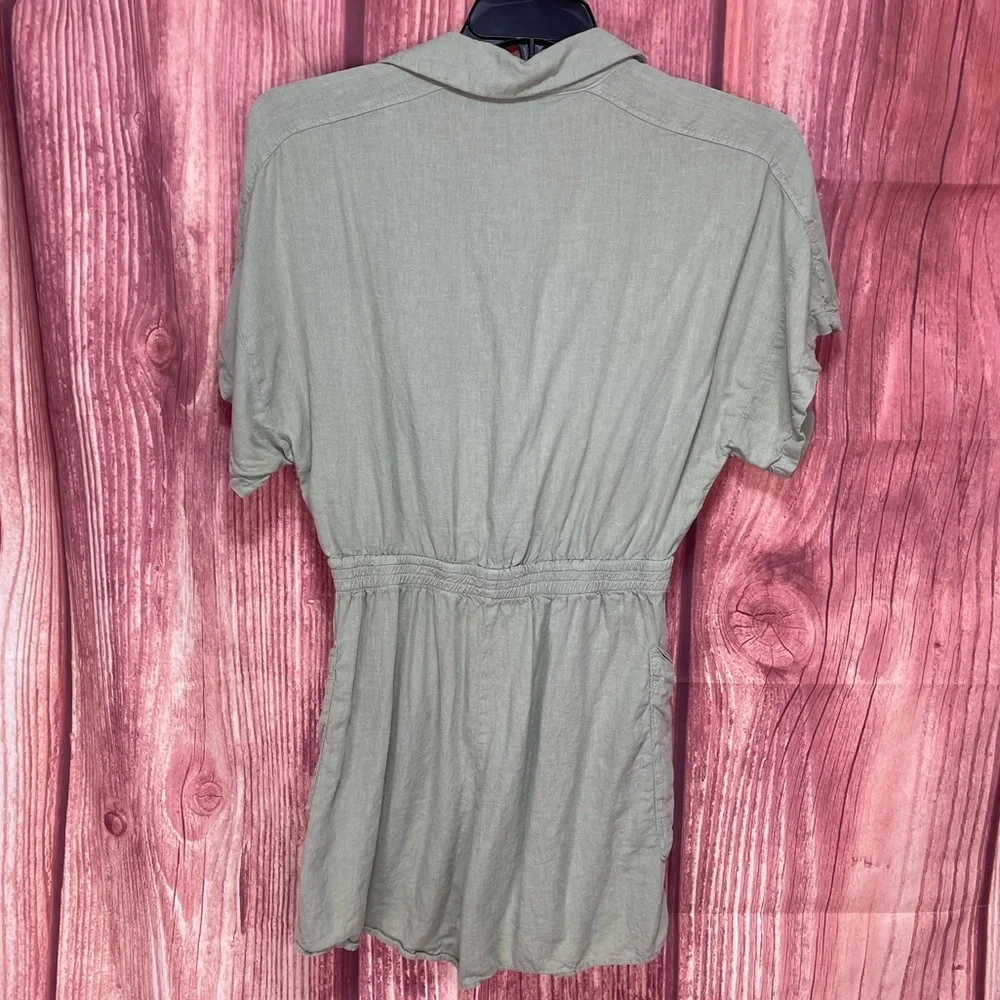 Zara sage green linen short sleeve V-neck elastic button front romper size M